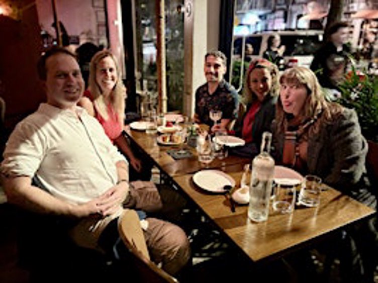 Foodies + New Friends: Montreal | Wrestling Fans Edition