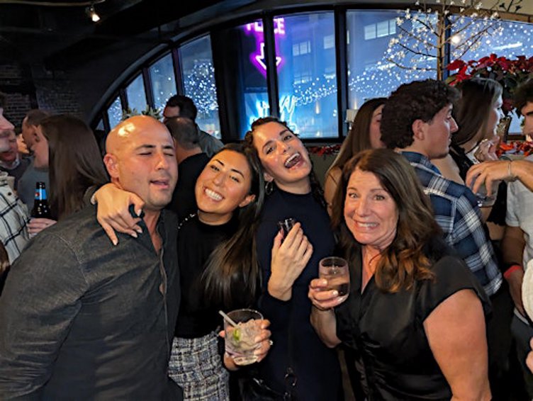 All-Request Live Music, Dueling Piano Show Fun