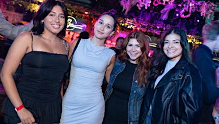 Cocktails + Convo: Alexandria | A Night Out with New Friends
