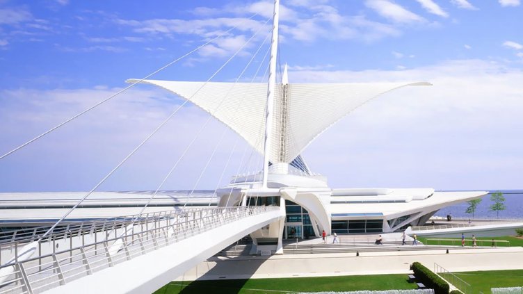 Sketching at the Milwaukee Art Museum