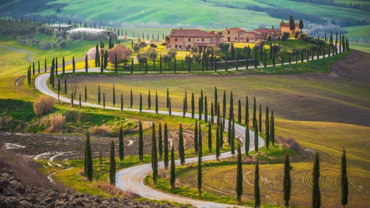 Spotlight on Tuscany (Italian Adventures) w Airfare Included