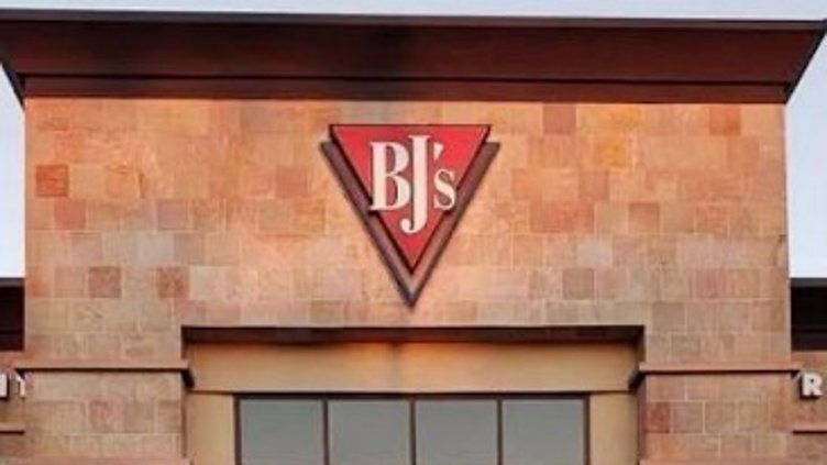 LUNCH AT BJ’S BREWHOUSE