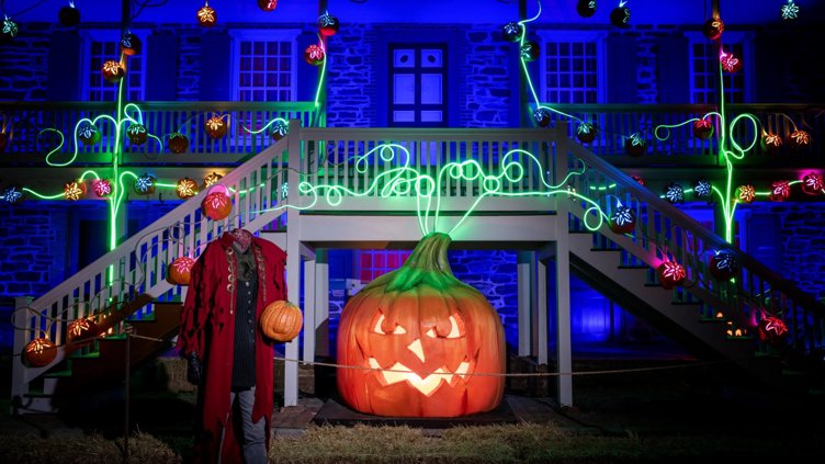 Great Jack O’Lantern Blaze and Dinner Buffet in the Hudson Valley